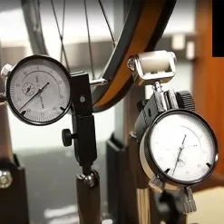 Super B Dévoileur De Roue Professionnel Super-B TB-PF36 -Rubéna Soldes Boutique devoileur de roue professionnel super b tb pf36 3