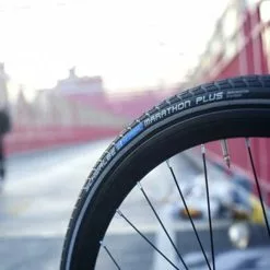 Pneu Schwalbe Marathon Plus 26 X 2.00 11 Pneu Schwalbe Marathon Plus 26 X 2.00 -Rubéna Soldes Boutique pneu schwalbe marathon plus 26 x 200 3