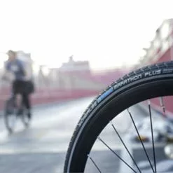 Pneu Vélo Schwalbe Marathon Plus 16 X 1.35 -Rubéna Soldes Boutique pneu velo schwalbe marathon plus 16 x 135 2